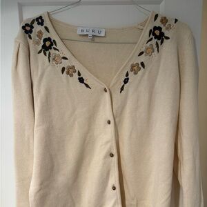 BURU Cream Embroidered Women's Sweater size M/L
